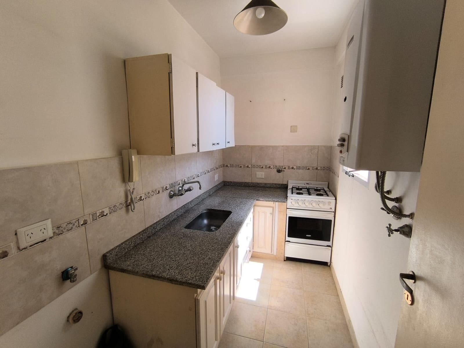2-room apartment for rent in Palermo—very bright—Gascon 1164