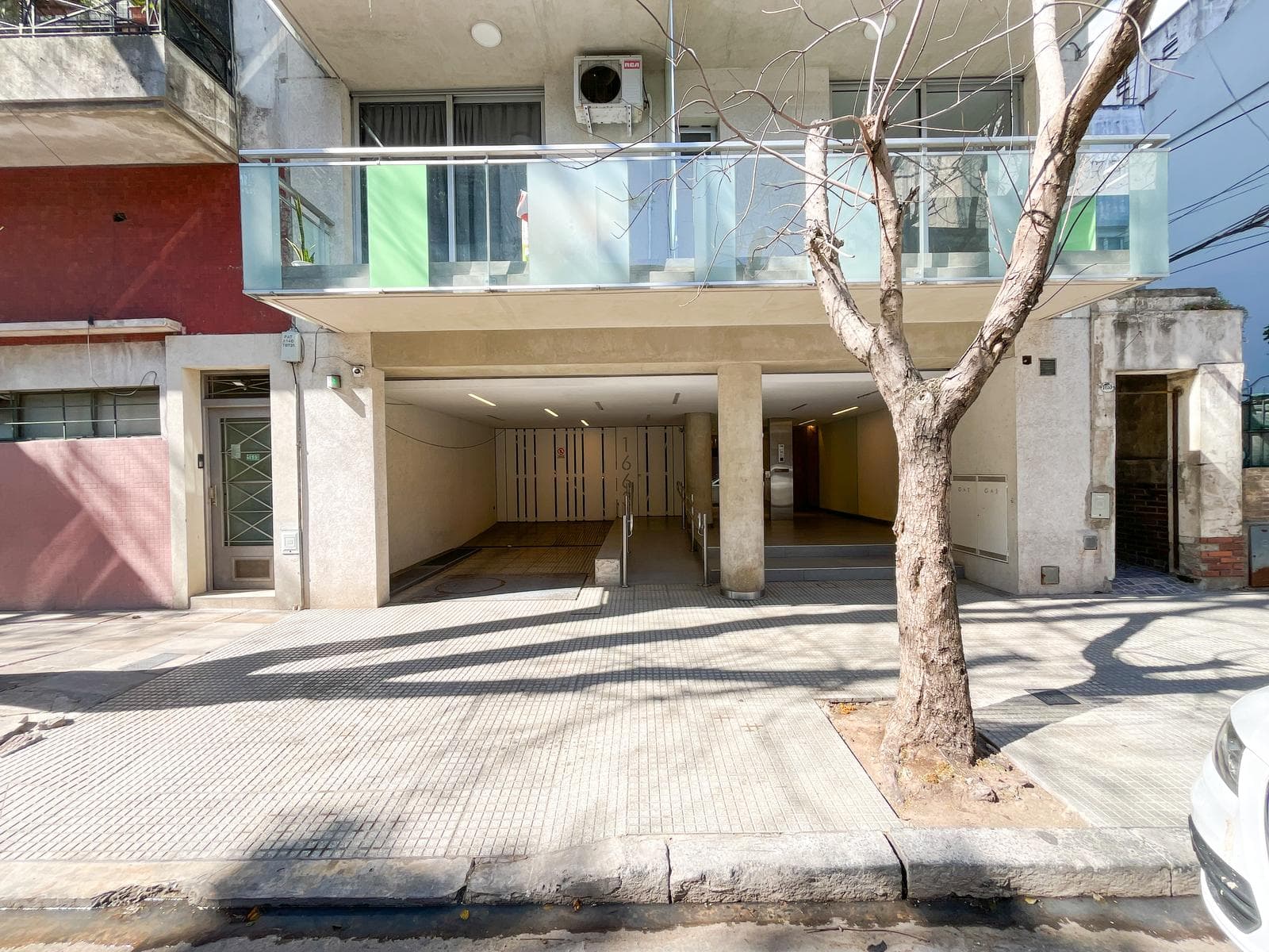 Studio apartment with a balcony in Caballito—ELIGIBLE FOR A MORTGAGE.