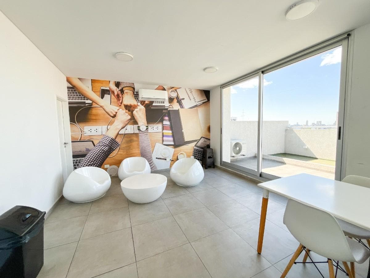 Studio apartment with a balcony in Caballito—ELIGIBLE FOR A MORTGAGE.