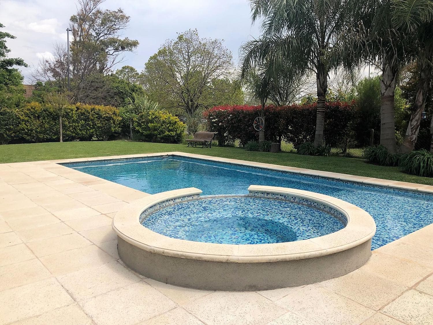 House for short-term rent in Ayres de Pilar, with 3 en-suite bedrooms and a pool.