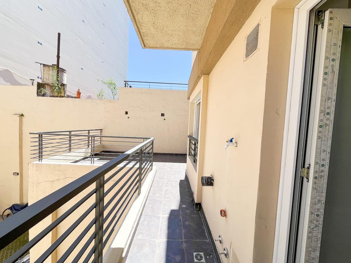 One-room apartment for sale in Villa Crespo with a garage and a terrace
