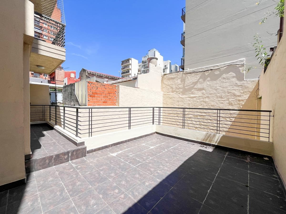 One-room apartment for sale in Villa Crespo with a garage and a terrace