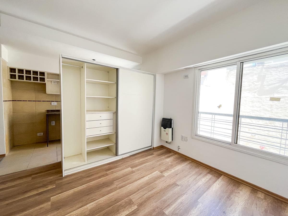 One-room apartment for sale in Villa Crespo with a garage and a terrace