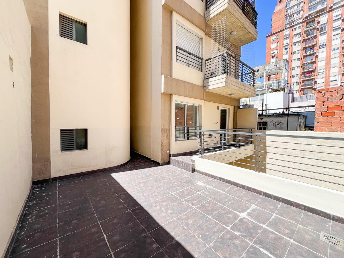 One-room apartment for sale in Villa Crespo with a garage and a terrace