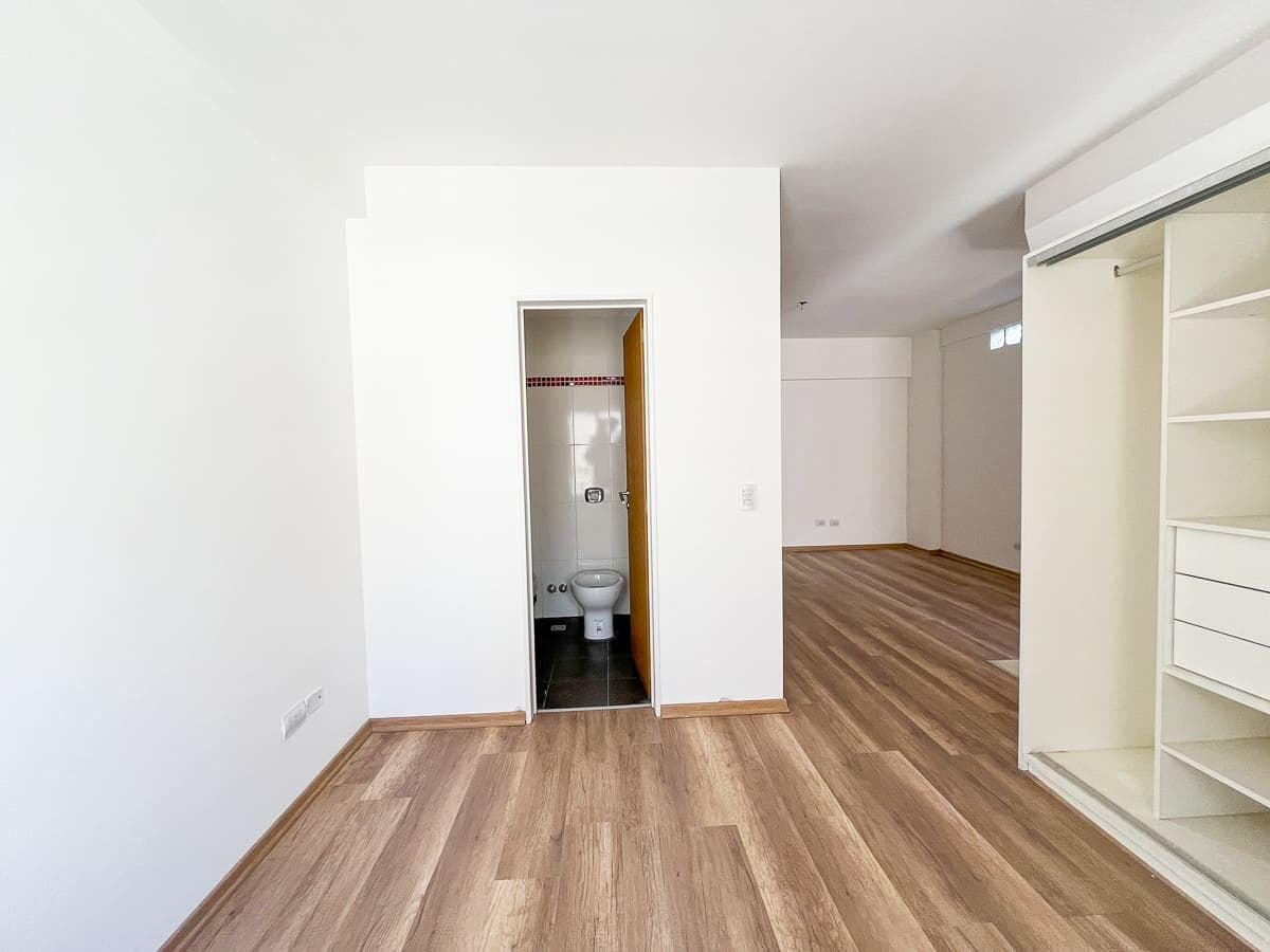 One-room apartment for sale in Villa Crespo with a garage and a terrace