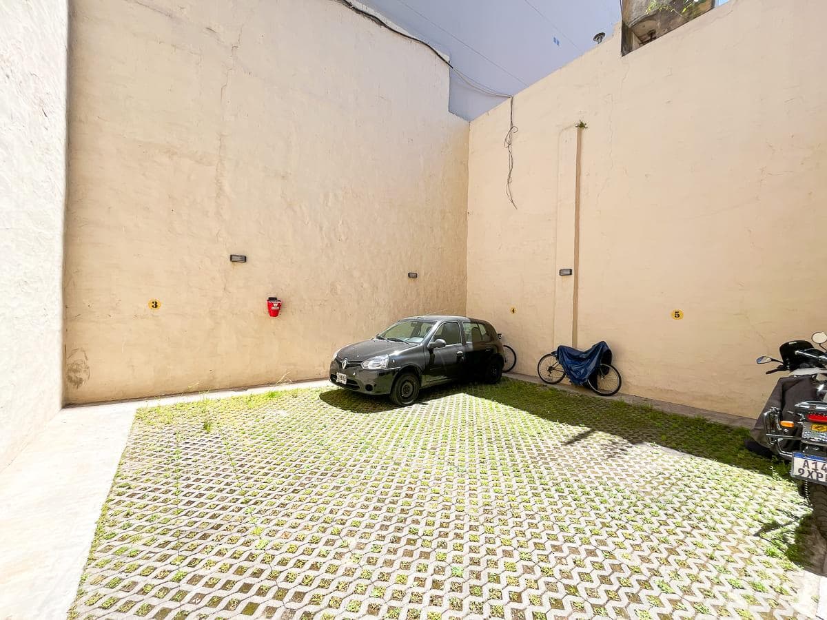 One-room apartment for sale in Villa Crespo with a garage and a terrace