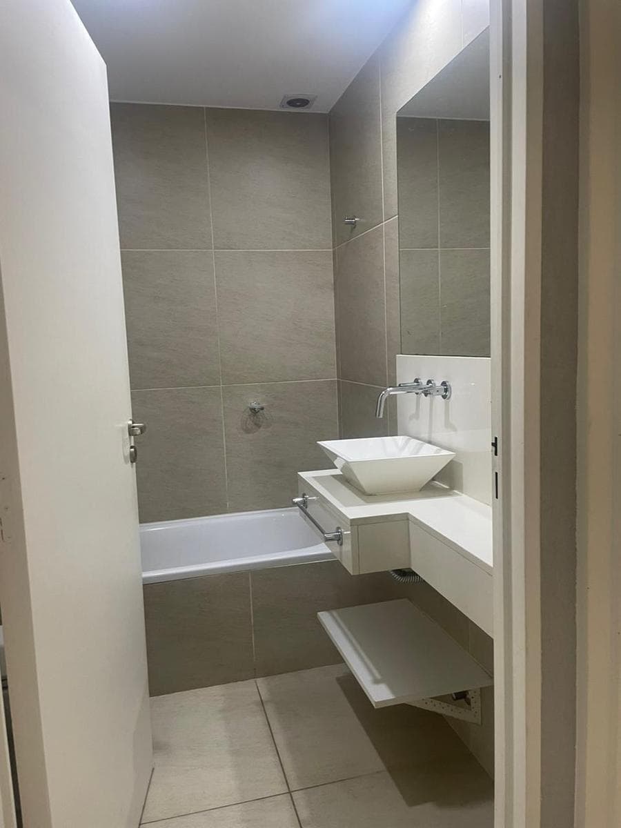 2-Bedroom Apartment for Sale with a Garden in Villa de los Remeros