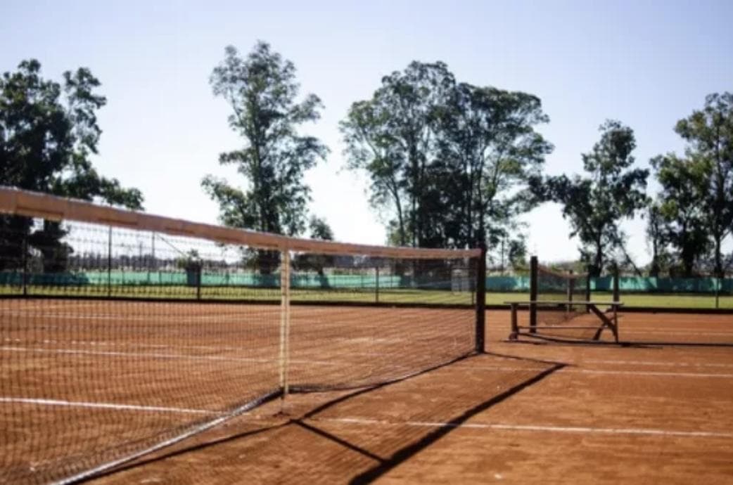 4-room house for sale in Club de Campo Prados del Oeste, General Hornos IMMEDIATE OCCUPANCY