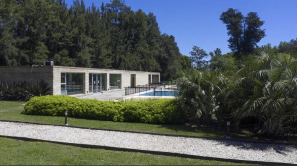 4-room house for sale in Club de Campo Prados del Oeste, General Hornos IMMEDIATE OCCUPANCY