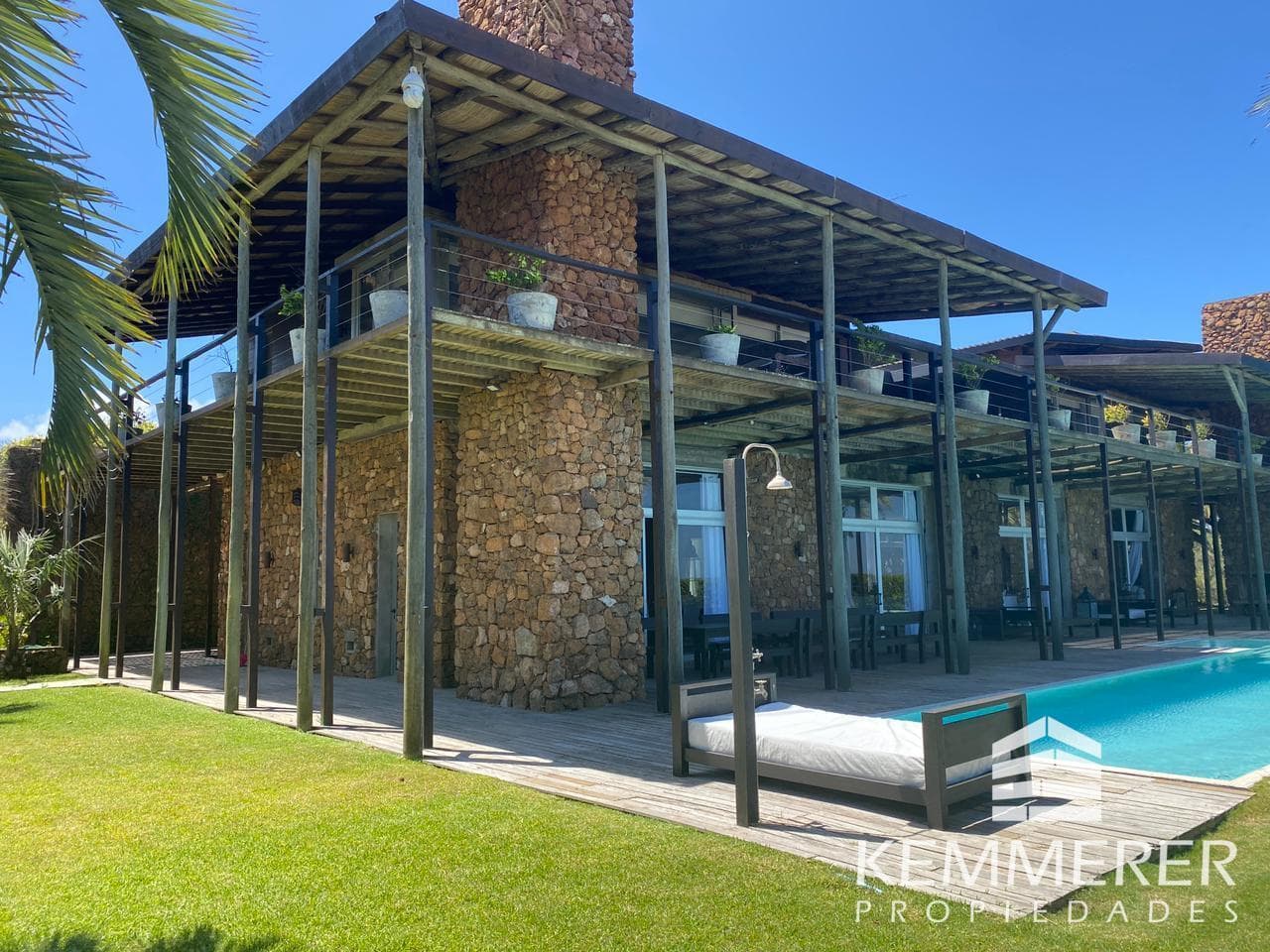 Stunning Residence with a Private Helipad in Punta del Este