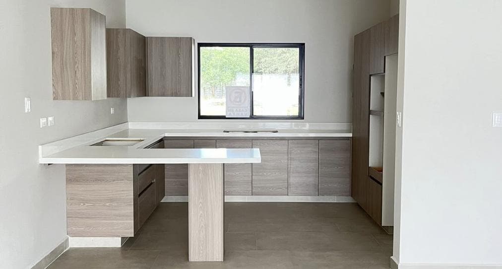 House for Sale on the National Highway in Altares Residencial