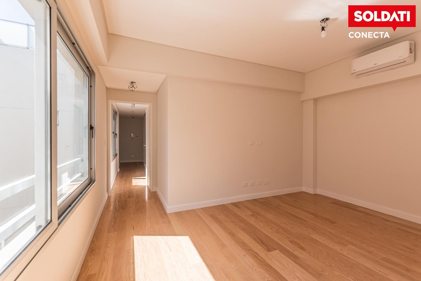 6-room apartment for sale in Caballito with a balcony, patio, and open-air parking space.