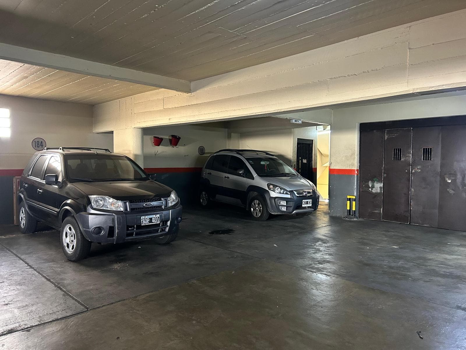 Garage for Sale in Once—Ideal Investment