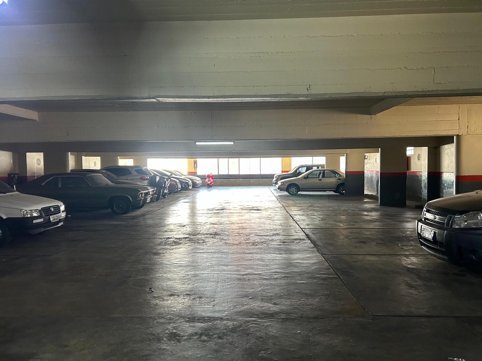 Garage for Sale in Once—Ideal Investment