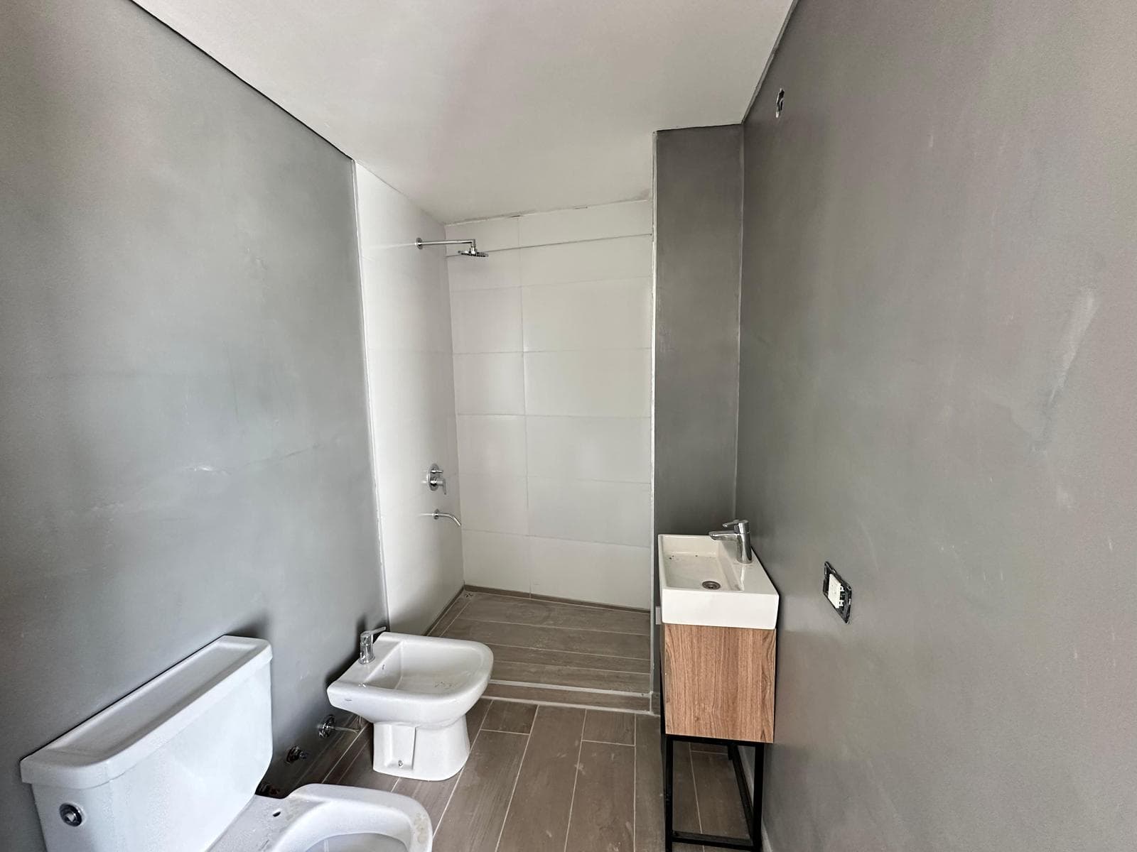 Brand-new 2-room apartment for sale with a terrace in Palermo