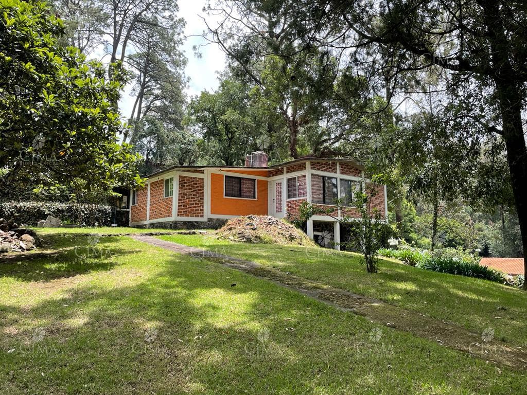 VENTA CASA DE UN SOLO NIVEL FRACCIONAMIENTO MONTEBELLO - V348