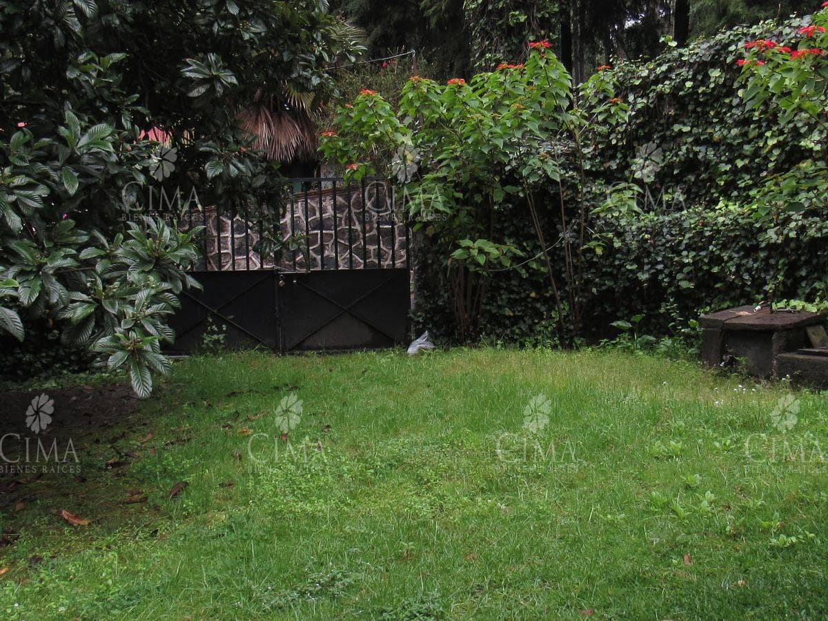 VENTA CASA DE UN SOLO NIVEL FRACCIONAMIENTO MONTEBELLO - V348