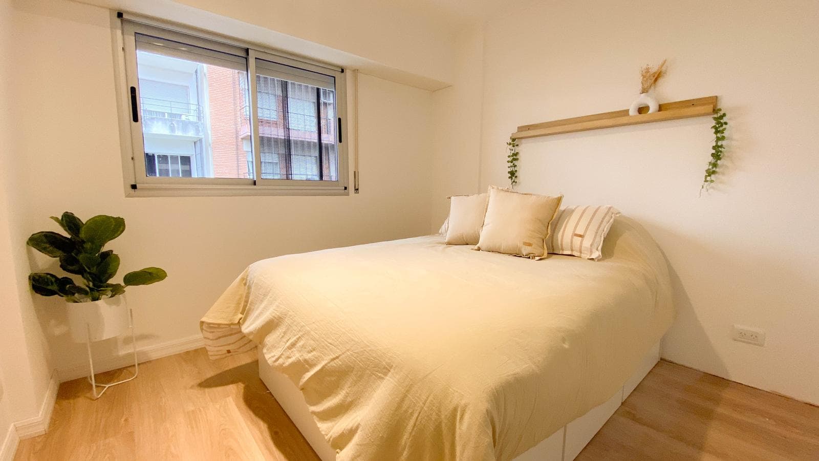 For Sale/Financing: 2-Bedroom Apartment in Amenties Centr