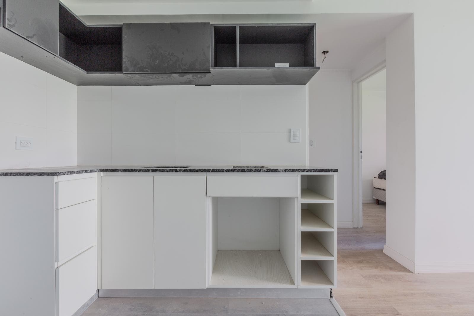 For Sale/Financing: 2-Bedroom Apartment in Amenties Centr