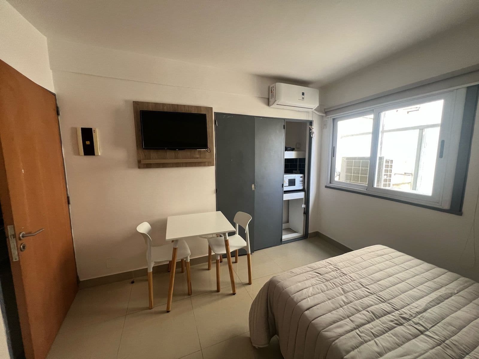 Studio Apartment for Sale in Almagro – Ideal for Investment