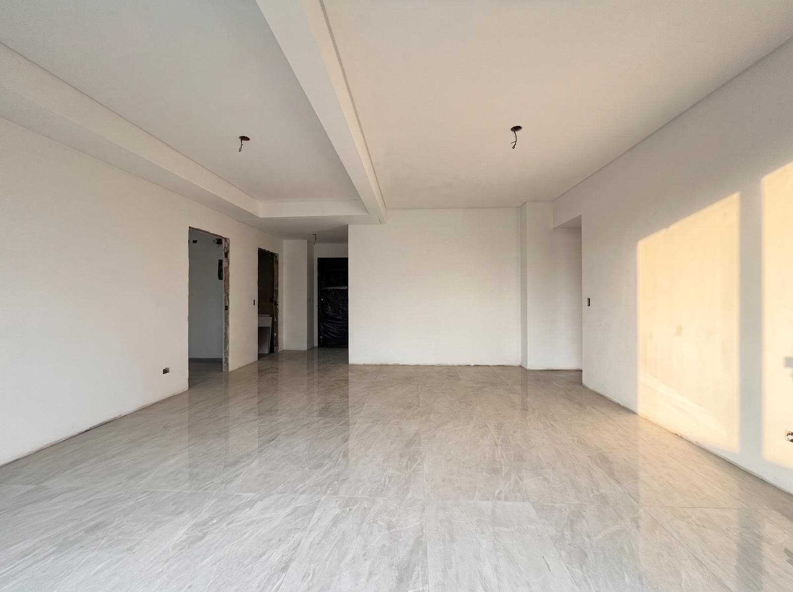 3-room apartment with a wrap-around balcony in Belgrano