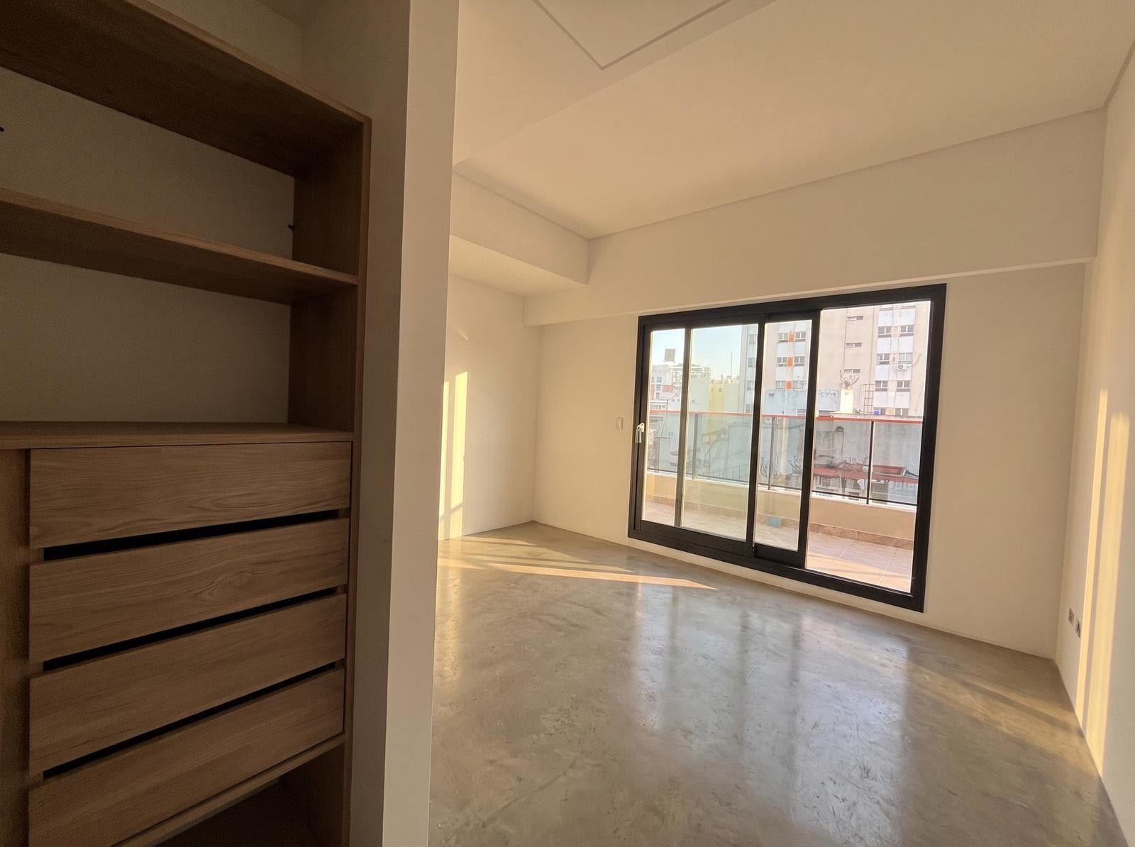 3-room apartment with a wrap-around balcony in Belgrano