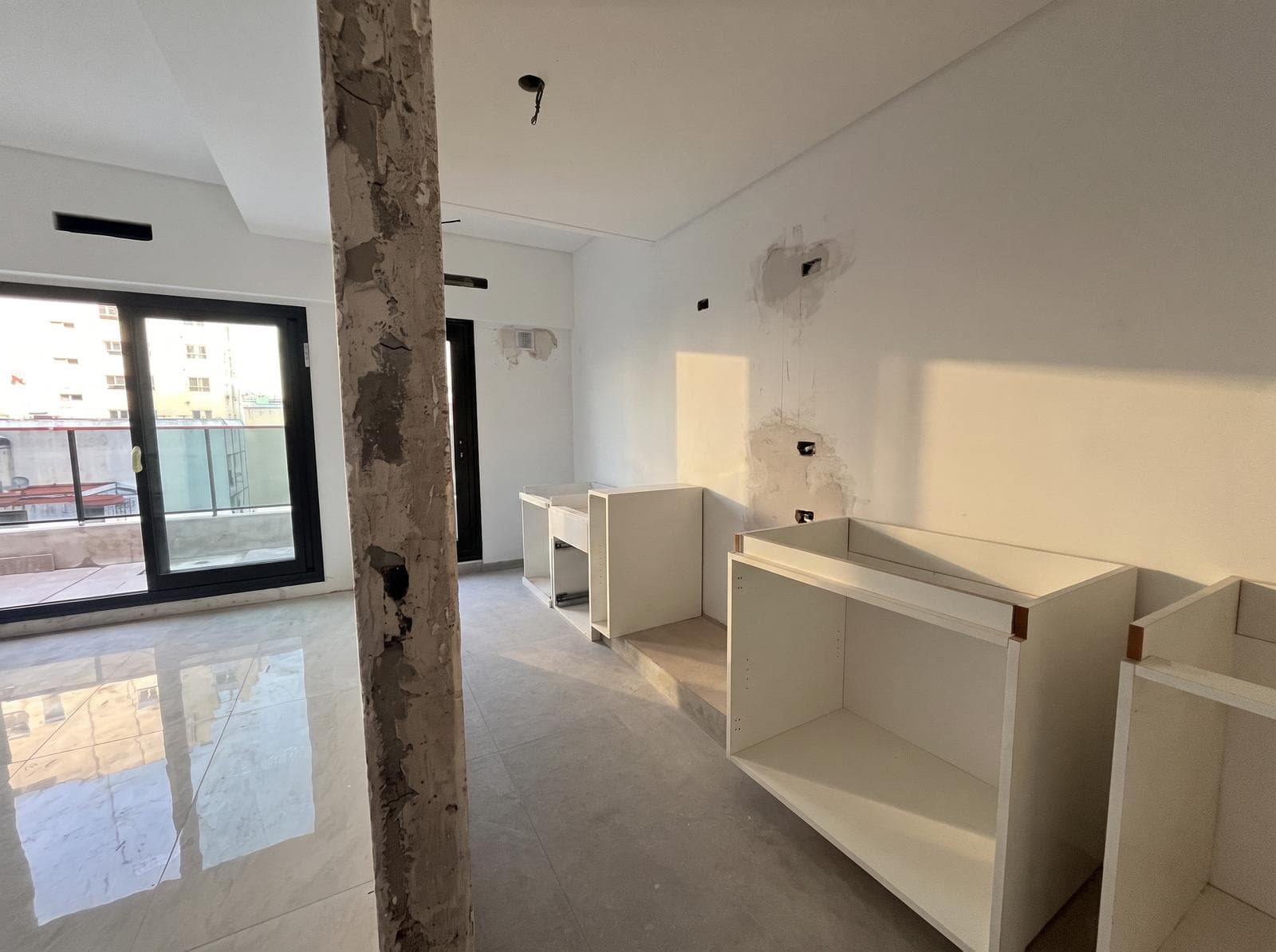 3-room apartment with a wrap-around balcony in Belgrano
