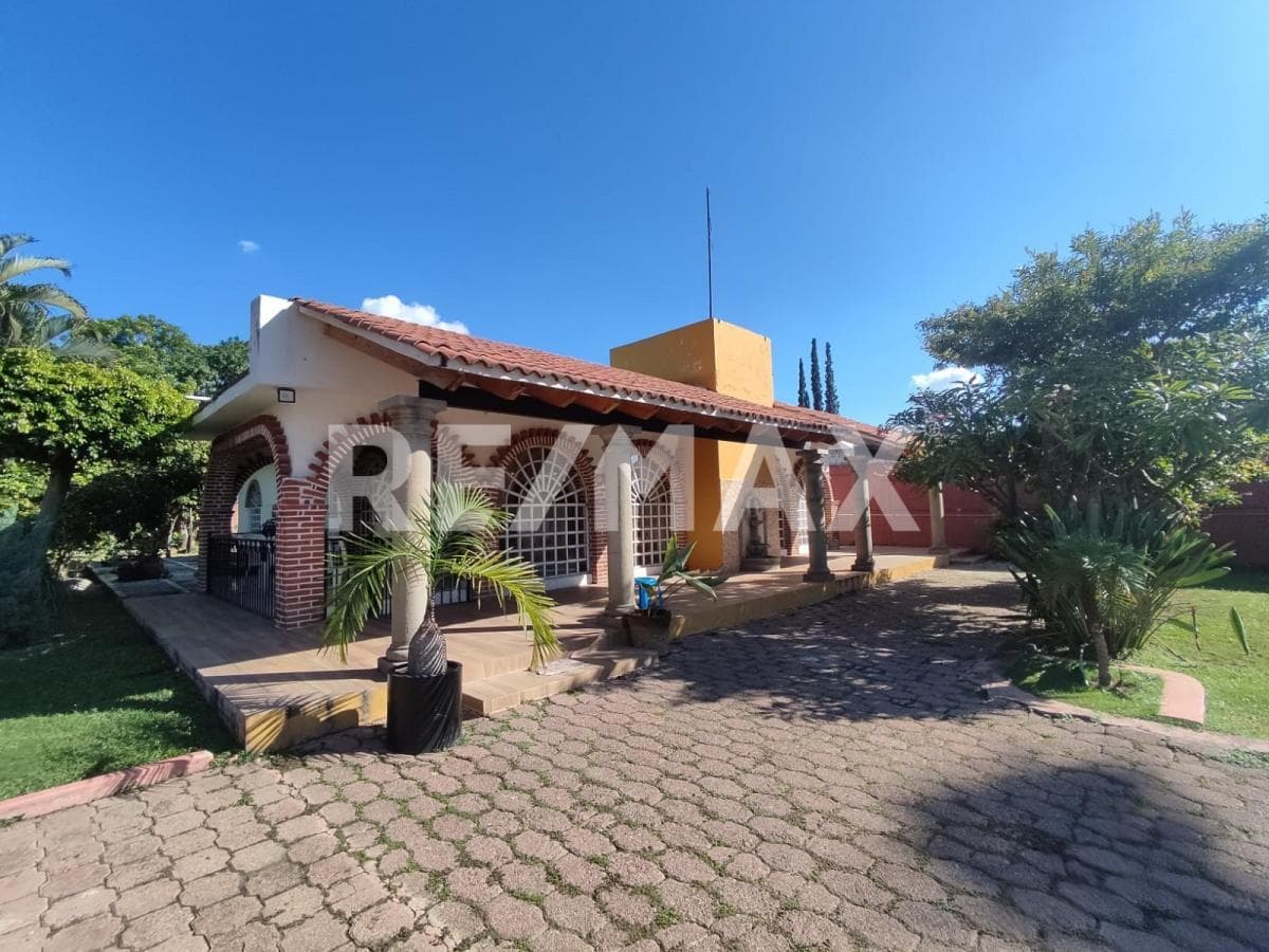 House for Sale in Morelos, Town of Cocoyoc—Single-Story