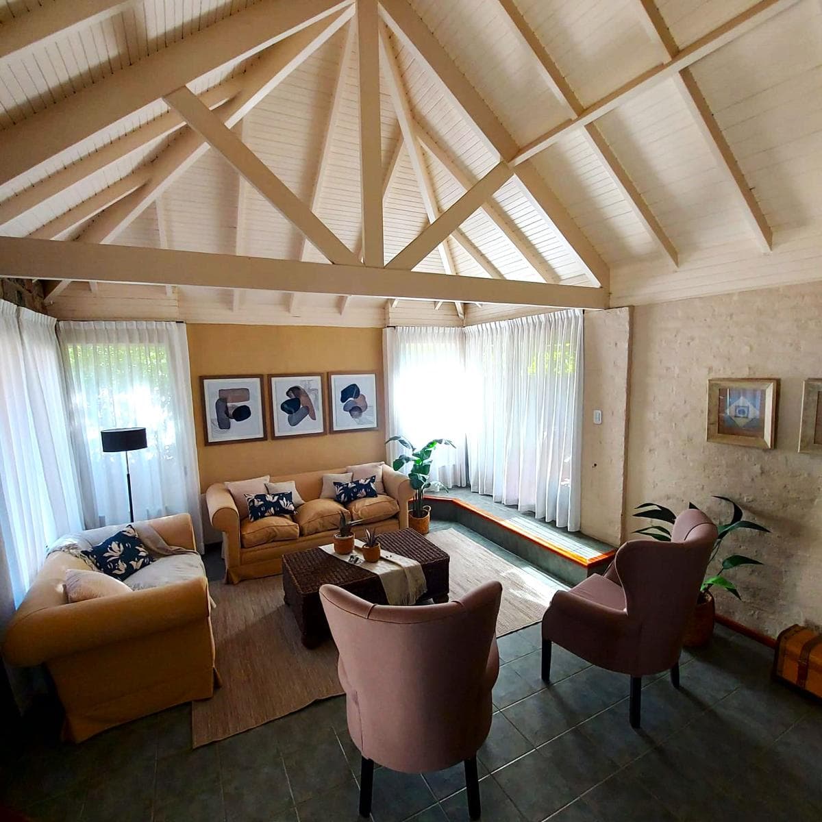 House for Sale in an Urban Area of Funes
