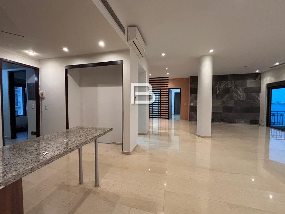 Isla Dorada: Unfurnished Apartment for Rent