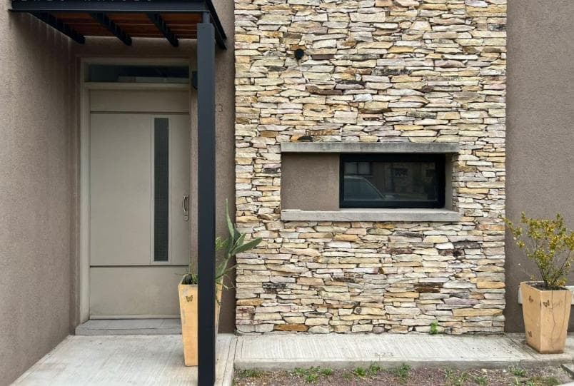 3-Bedroom Duplex Apartment for Sale in Manzanares Chico (Rental Starting April 27)