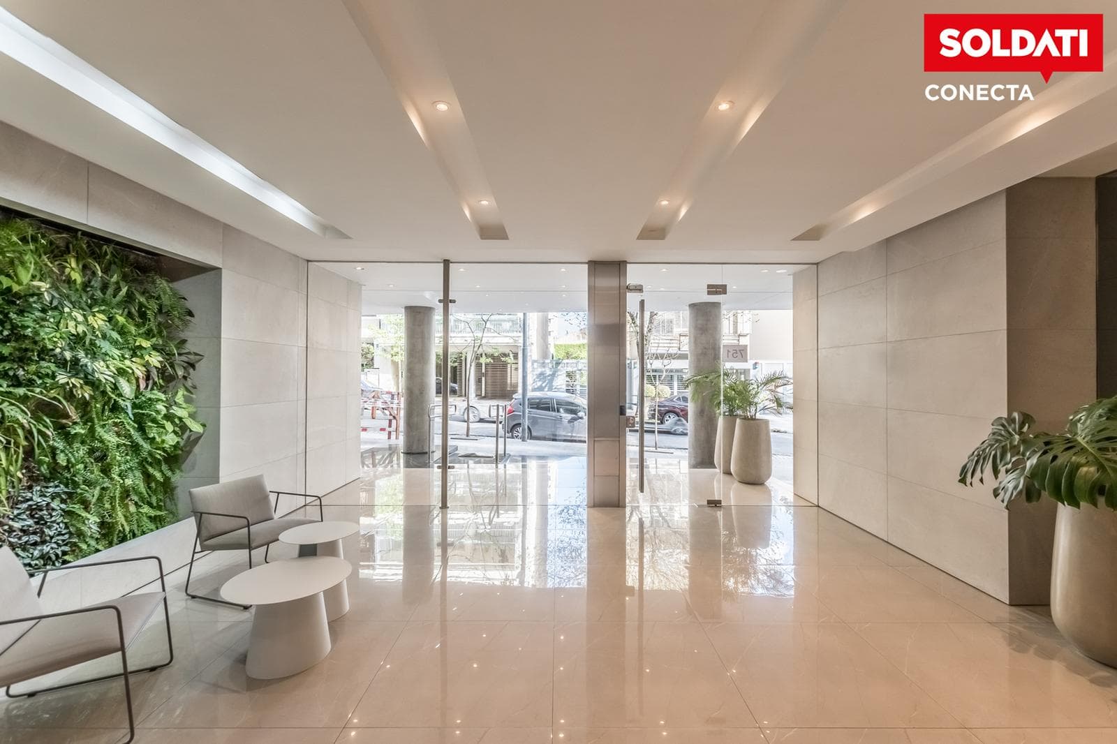 3-room apartment for sale, facing the street, 7th floor with a balcony in Caballito