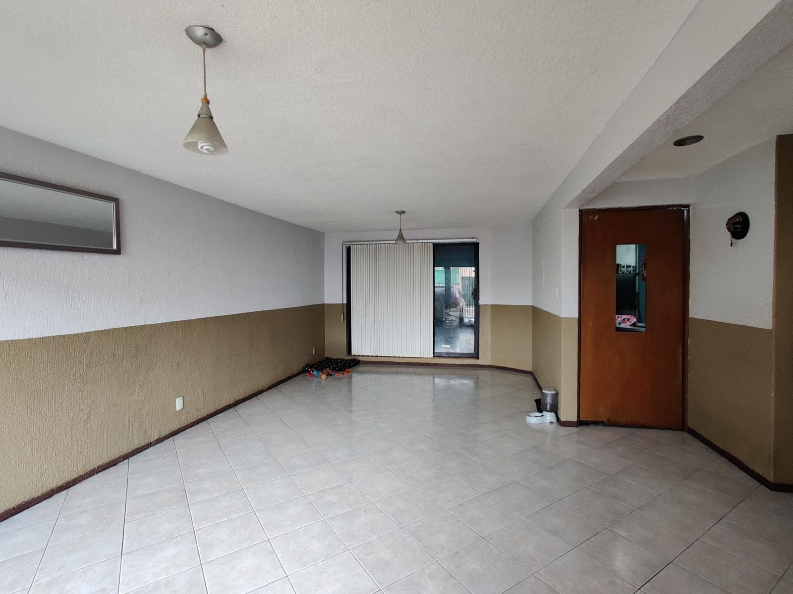 HOUSE FOR SALE (NEEDS RENOVATION) IN THE LOS FRESNOS NEIGHBORHOOD IN SAN MATEO, NAUCALPAN