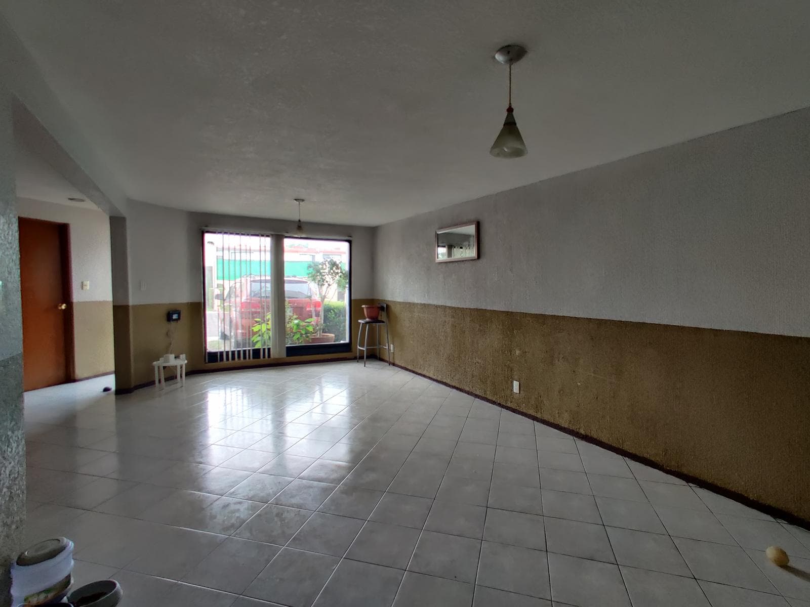 HOUSE FOR SALE (NEEDS RENOVATION) IN THE LOS FRESNOS NEIGHBORHOOD IN SAN MATEO, NAUCALPAN