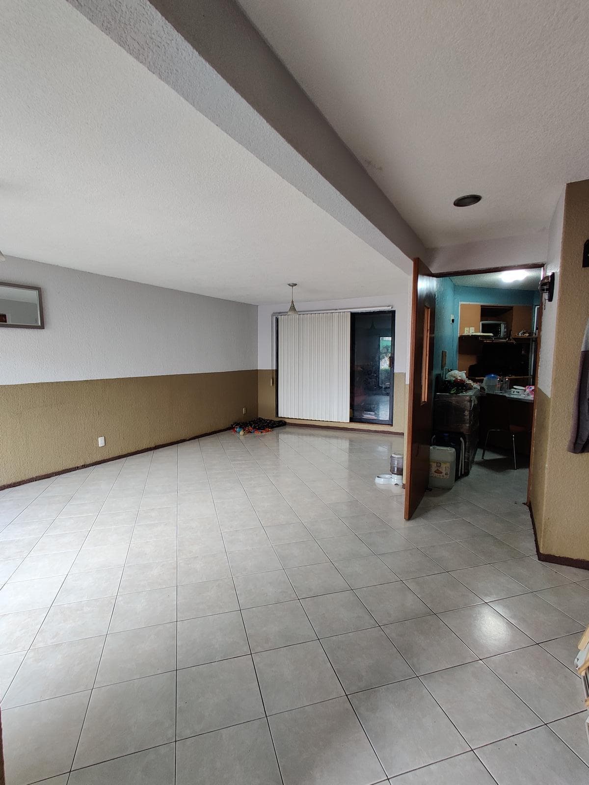 HOUSE FOR SALE (NEEDS RENOVATION) IN THE LOS FRESNOS NEIGHBORHOOD IN SAN MATEO, NAUCALPAN