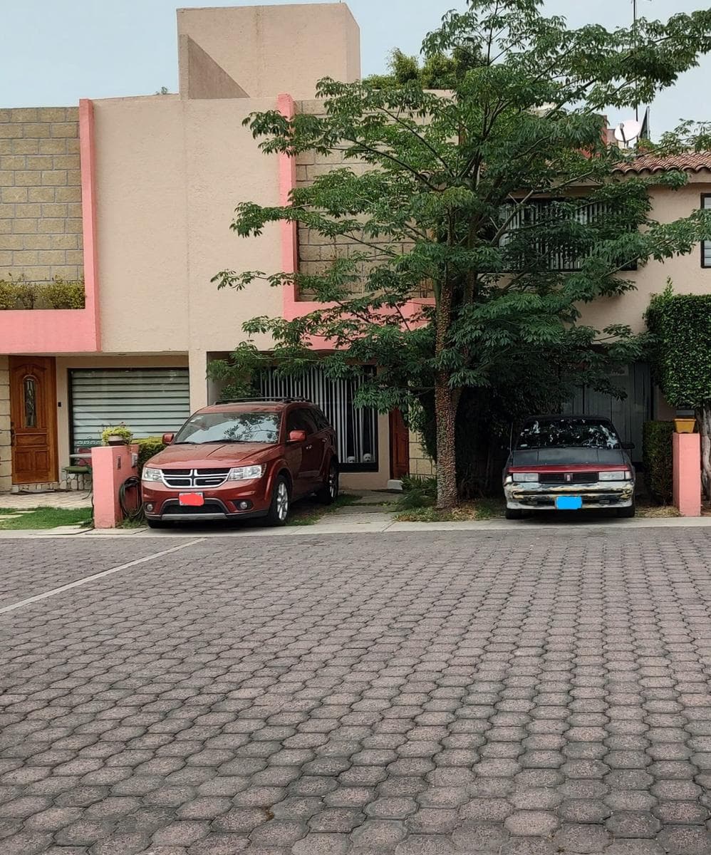 HOUSE FOR SALE (NEEDS RENOVATION) IN THE LOS FRESNOS NEIGHBORHOOD IN SAN MATEO, NAUCALPAN