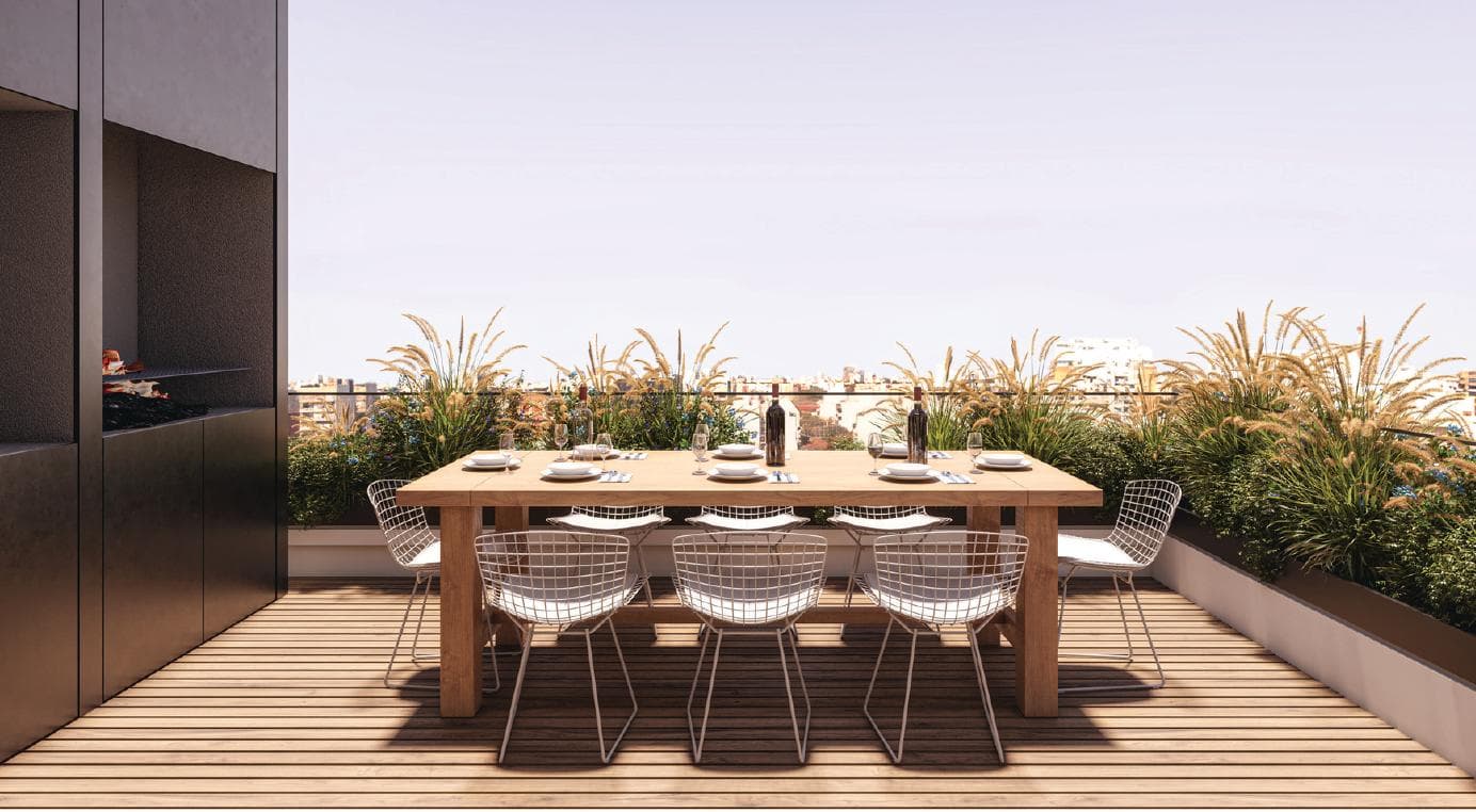 EXCLUSIVE TRIPLEX APARTMENT FOR SALE IN COLEGIALES WITH GARAGE AND POOL