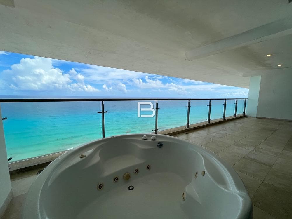 Apartment for Rent at Emerald Residential Tower
