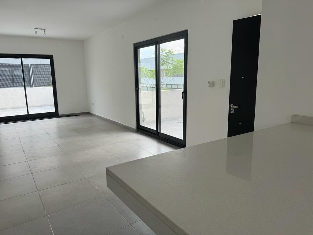3-Room Duplex for Sale in Pacheco / Benavidez