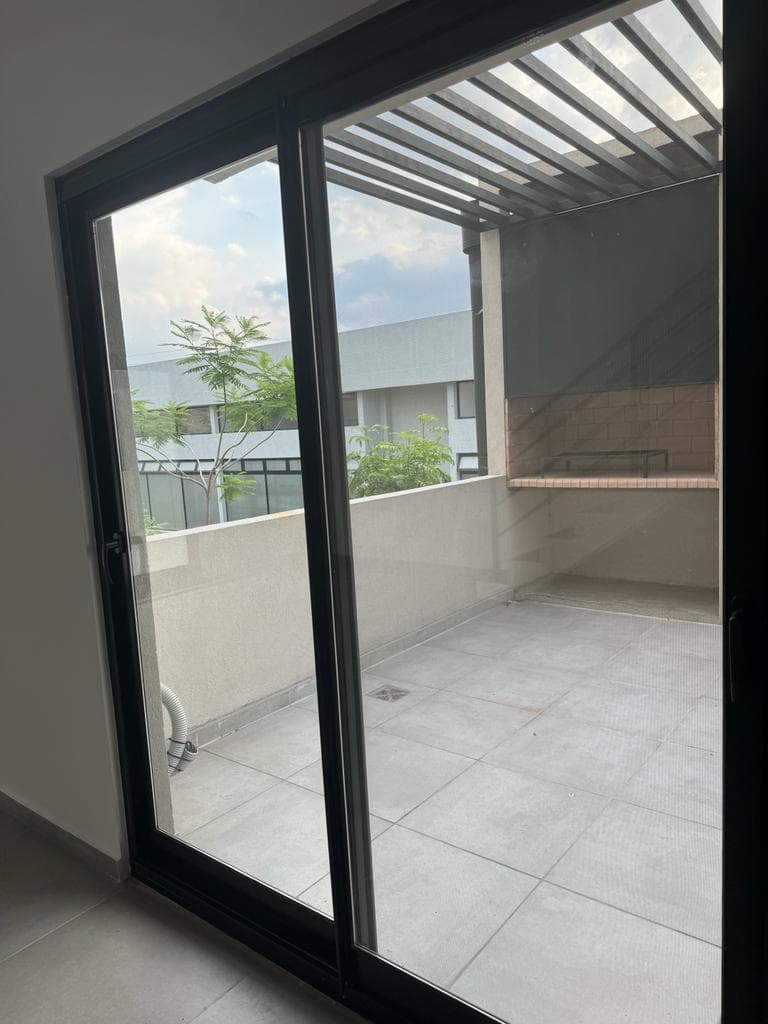 3-Room Duplex for Sale in Pacheco / Benavidez