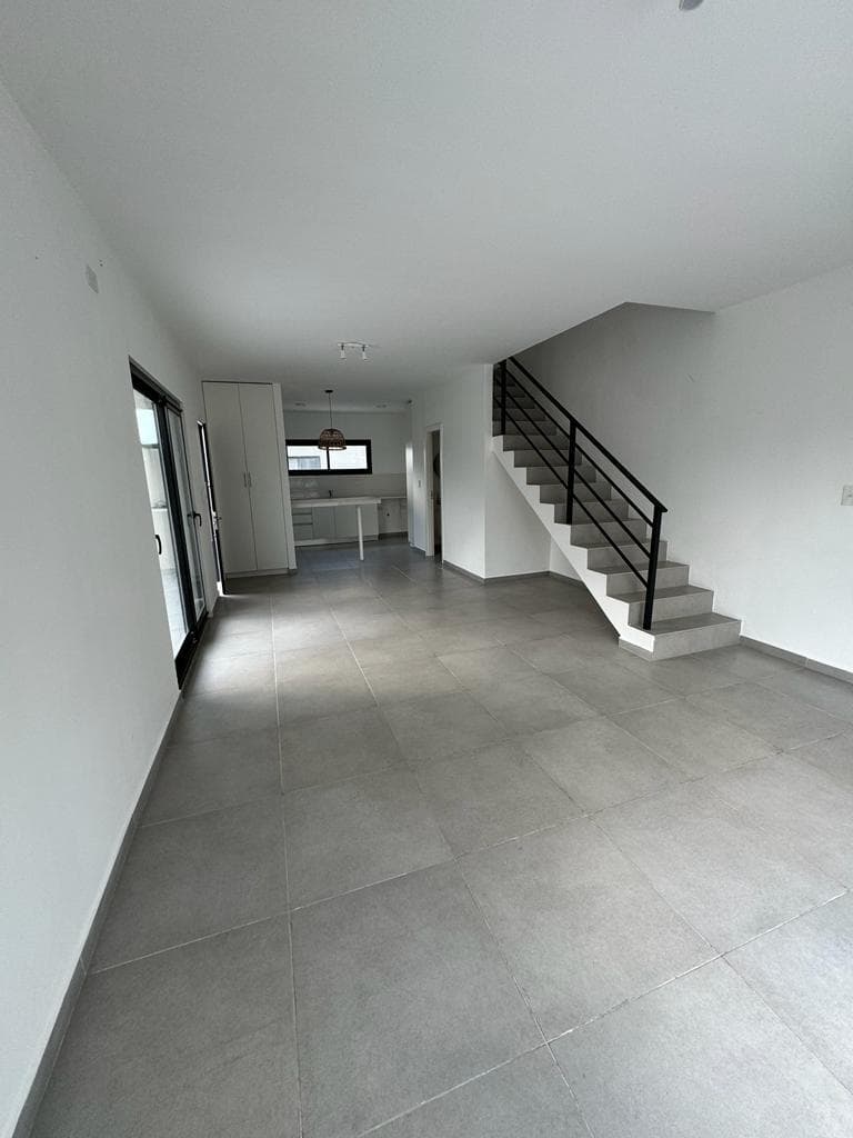 3-Room Duplex for Sale in Pacheco / Benavidez