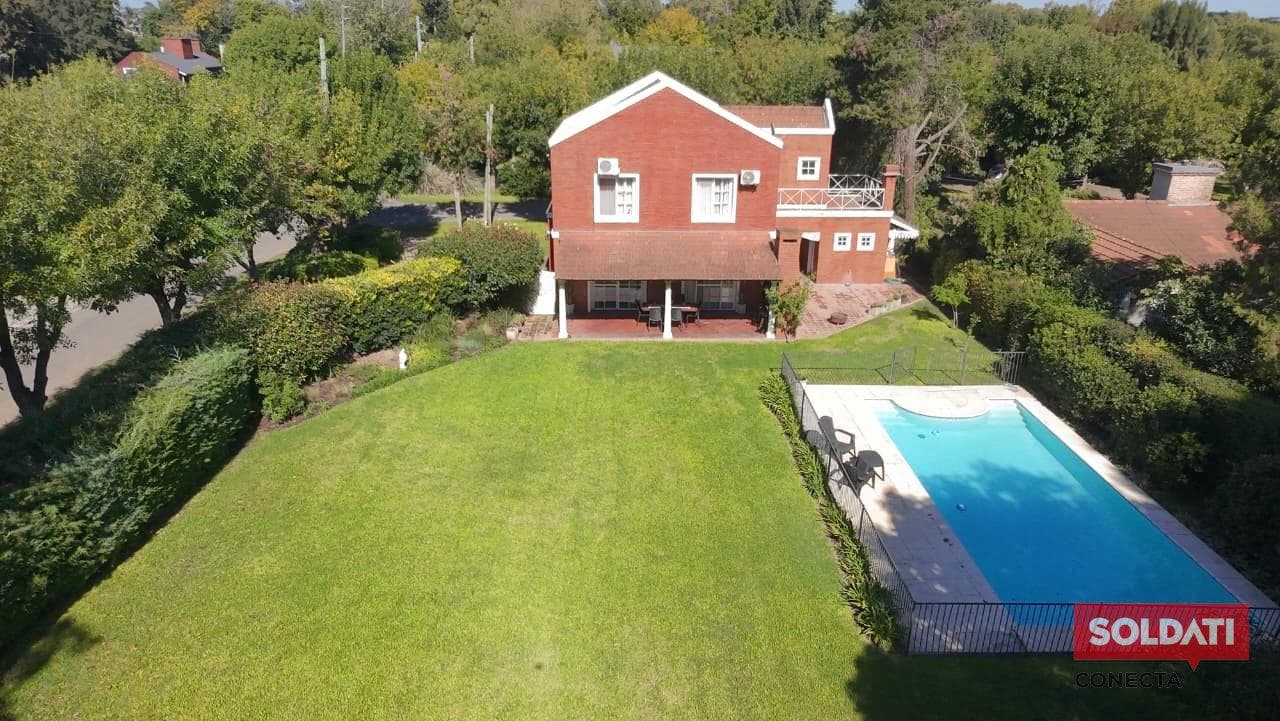 House for sale with a pool - Praderas de San Ignacio Gated Community - San Miguel