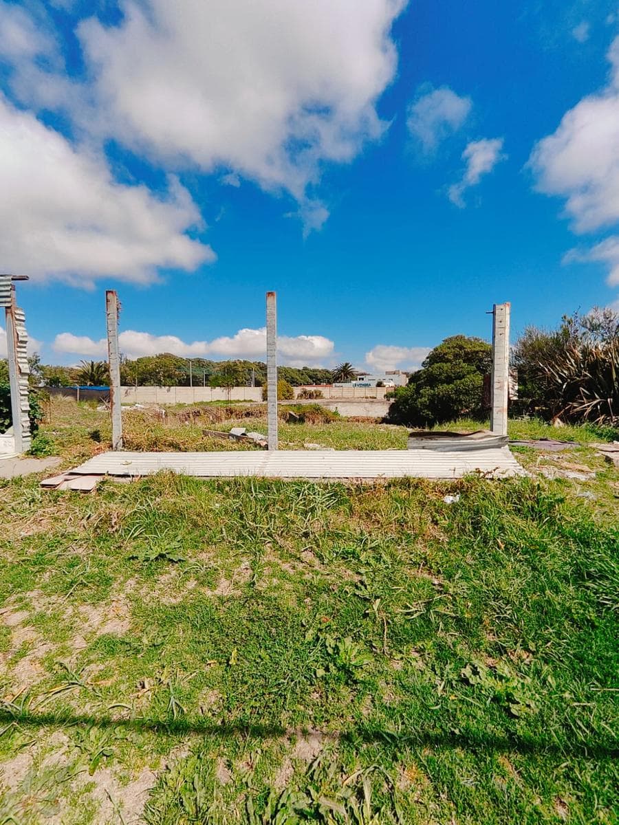 Beachfront Lot in Camet—IDEAL DEVELOPMENT OPPORTUNITY