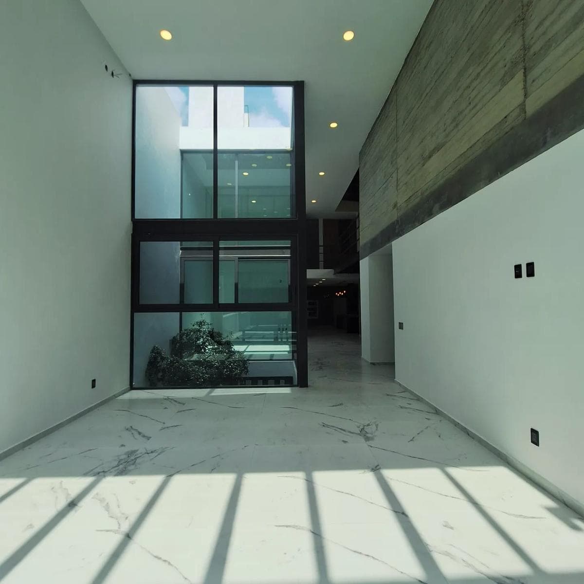 CASA EN VENTA EN PORTA FORESTA