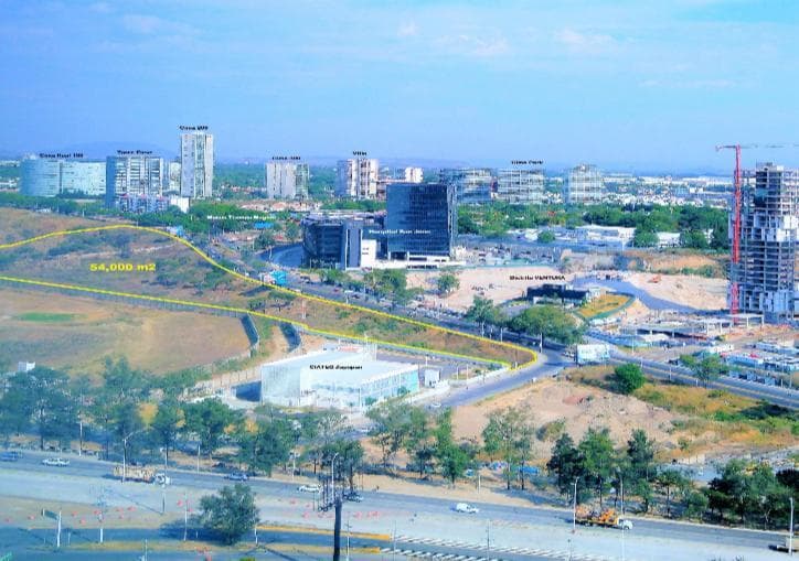 Large-scale development at Parque Royal