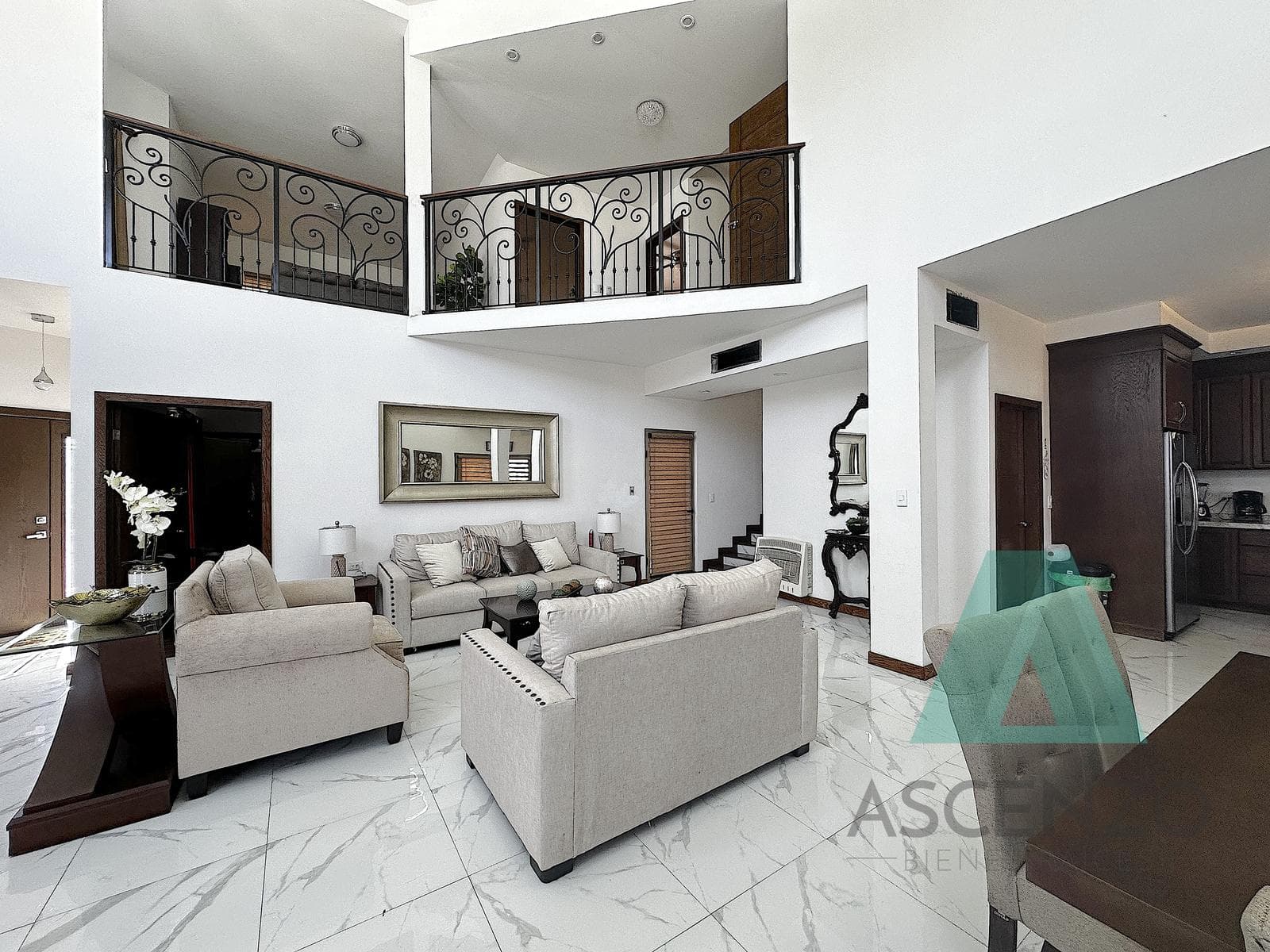 House for Sale in the Rialto Subdivision, Hebdu