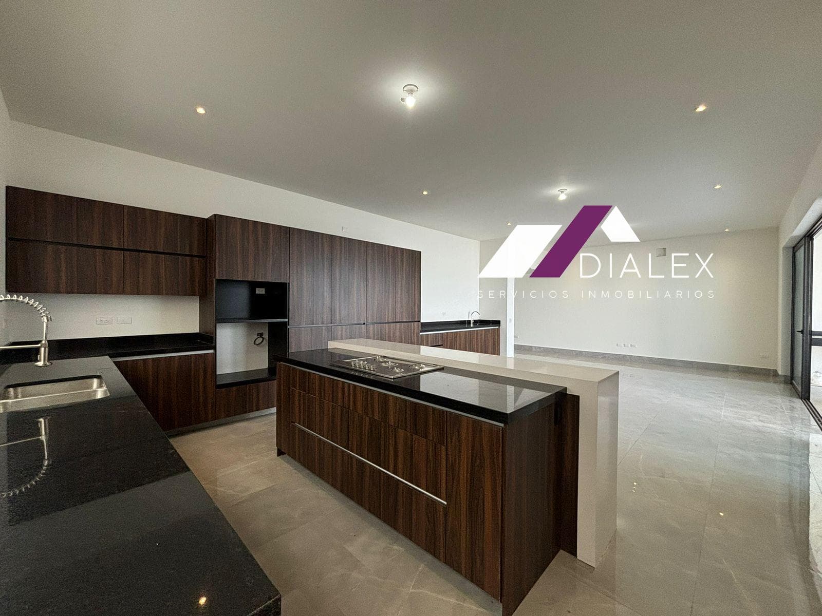 Bosques de las Misiones -CARRETERA NACIONAL- Casa VENTA Santiago Nuevo León, 426 m2