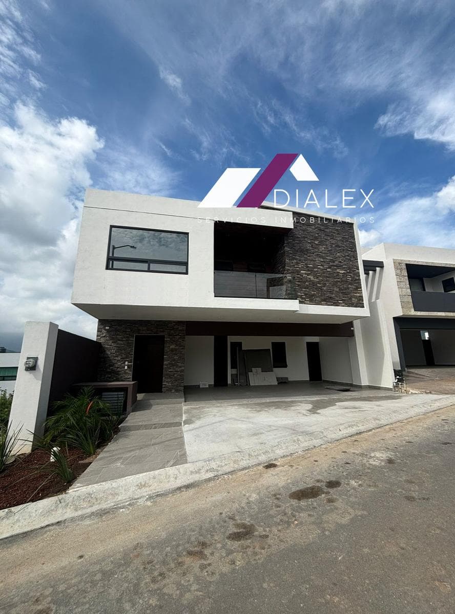 Bosques de las Misiones -CARRETERA NACIONAL- Casa VENTA Santiago Nuevo León, 426 m2