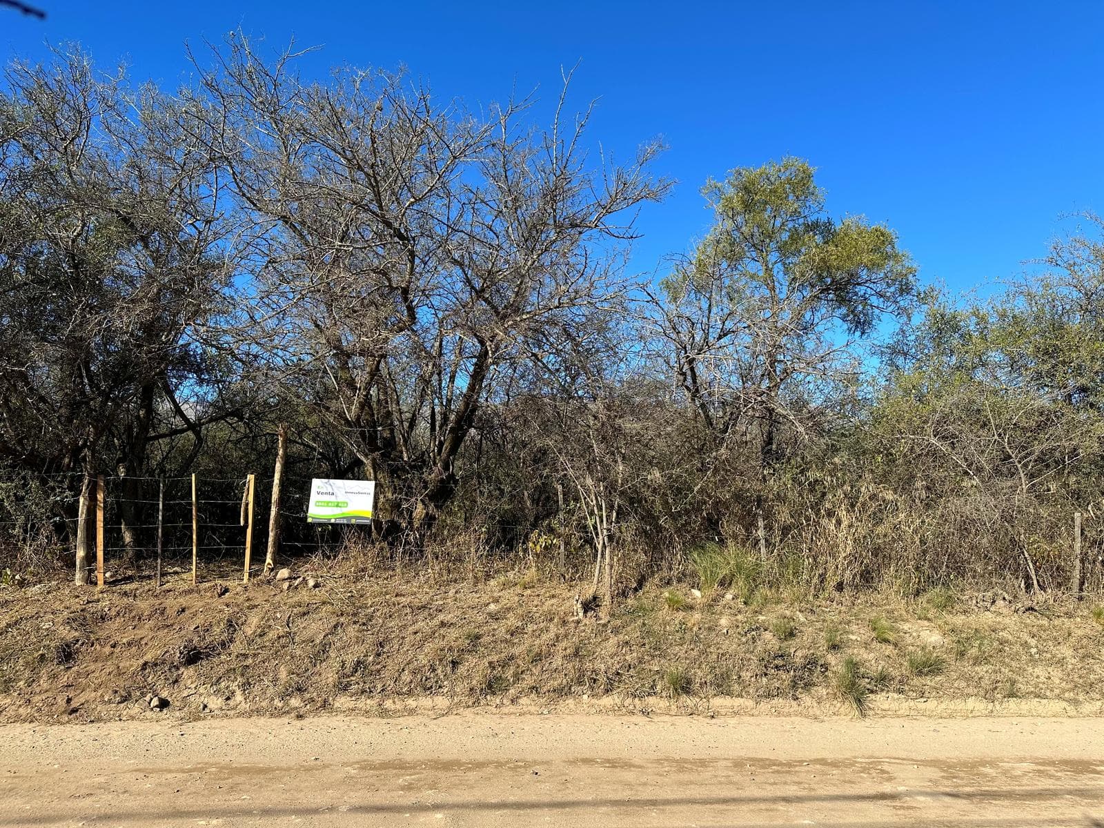 2,400 m² Lot in Villa de Las Rosas with Mountain Views; Deed