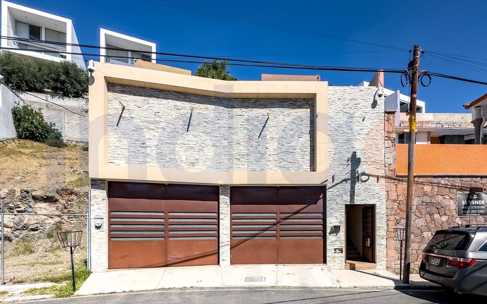 House for Sale in Loma Dorada